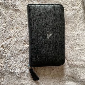 Céline Dion Wallet